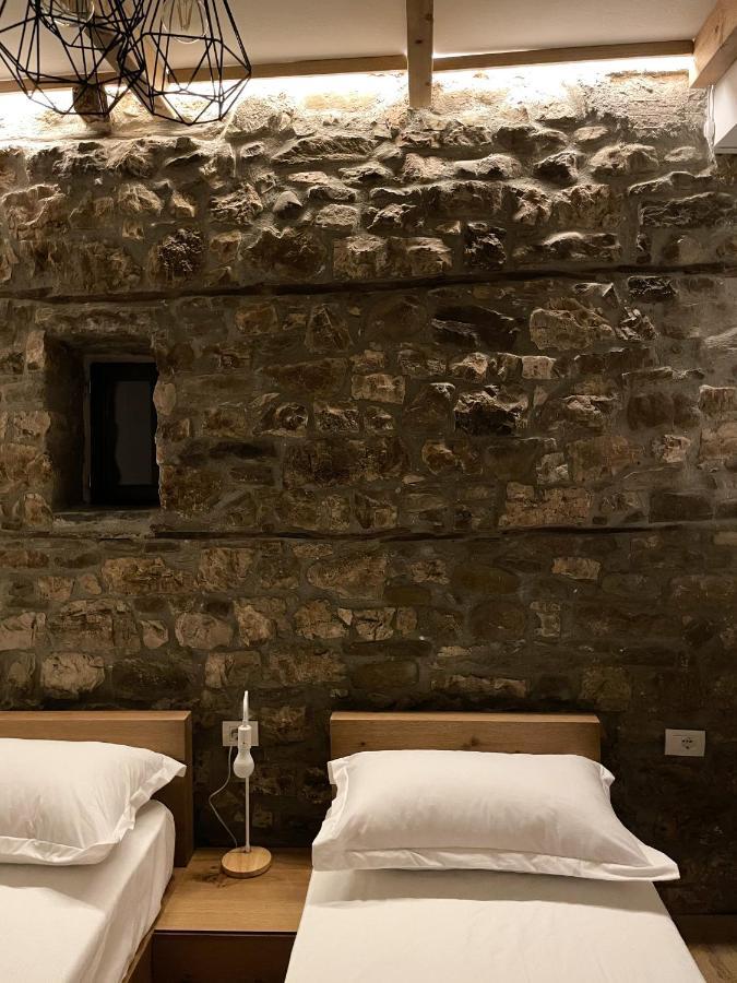 Amalia Hotel ベラト エクステリア 写真
